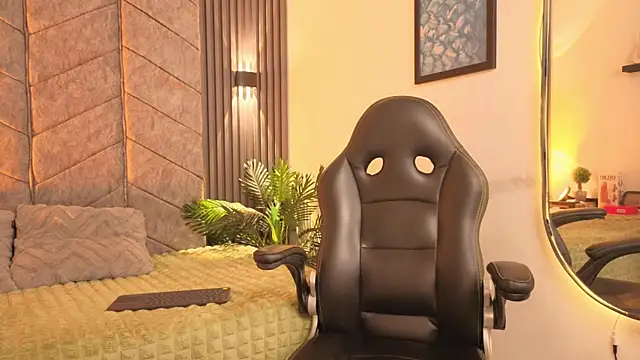 Snapshot of AuroraLanee_ chatting on November 11, 2025, 7:19 pm AuroraLanee online show from November 11, 2025, 7:19 pm