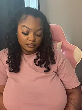 Fxncymuse online show from April 20, 2026, 6:31 pm