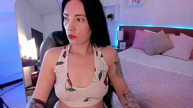 Neo sarah  online show from March 26, 2026, 3:27 am