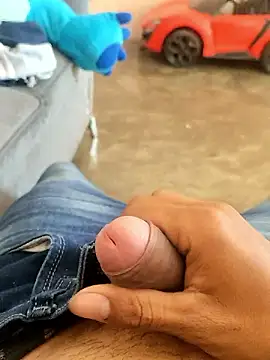 Jorge111235 online show from January 12, 2026, 9:09 pm