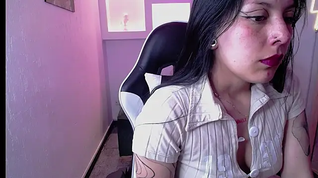 Snapshot of lexy_veth chatting on November 14, 2025, 6:33 pm lexy veth online show from November 14, 2025, 6:33 pm