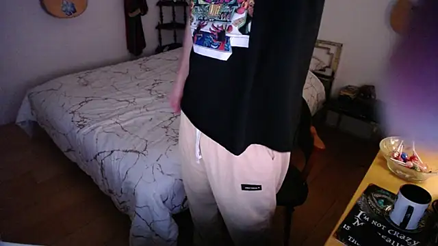 Snapshot of skatejocke chatting on November 29, 2025, 2:06 pm skatejocke online show from November 29, 2025, 2:06 pm