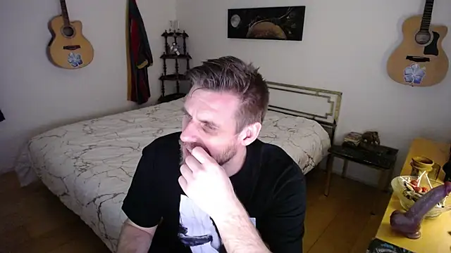 Snapshot of skatejocke chatting on November 28, 2025, 9:37 pm skatejocke online show from November 28, 2025, 9:37 pm