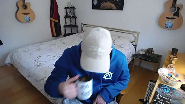 Snapshot of skatejocke chatting on November 22, 2025, 8:57 am skatejocke online show from November 22, 2025, 8:57 am