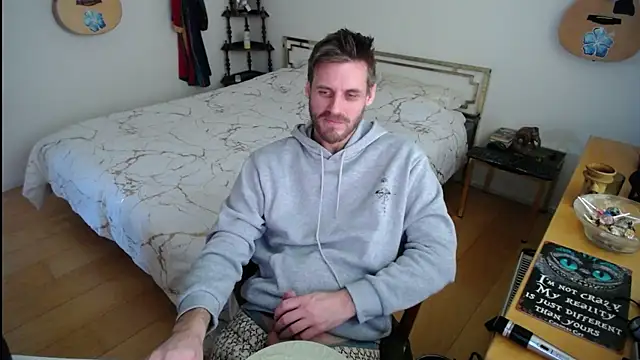 Snapshot of skatejocke chatting on November 26, 2025, 10:15 am skatejocke online show from November 26, 2025, 10:15 am