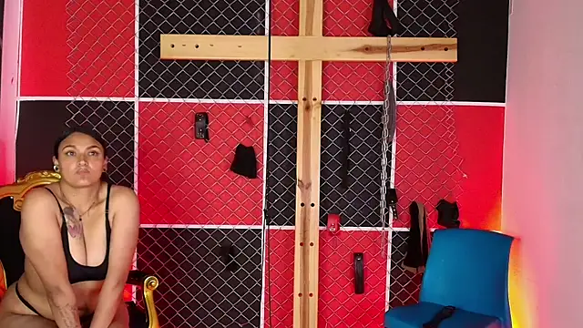 Snapshot of Mistress_Luxxy_bdsm chatting on November 18, 2025, 2:42 pm Mistress Luxxy bdsm online show from November 18, 2025, 2:42 pm