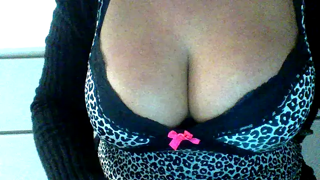 cleo094 online show from November 29, 2025, 4:56 am