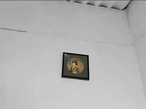 Yenifer maicol online show from November 18, 2025, 2:49 am