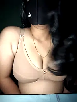 Snapshot of Hot--sexyGirl chatting on December 19, 2025, 7:00 am Hot--sexyGirl online show from December 19, 2025, 7:00 am