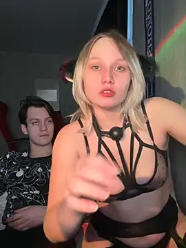 CrystaLuna69 online show from January 17, 2026, 1:37 pm