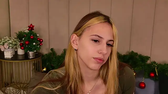 Snapshot of AriaBe11 chatting on January 10, 2026, 8:09 am AriaBe11 online show from January 10, 2026, 8:09 am