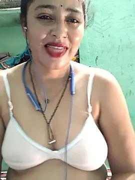 Snapshot of Piya_Bakshi chatting on June 6, 2026, 7:02 am Piya Bakshi online show from June 6, 2026, 7:02 am