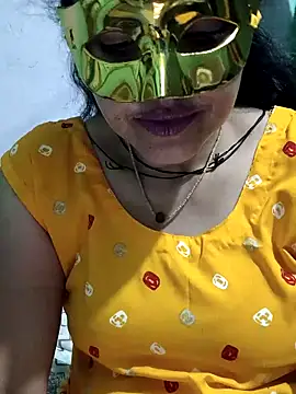 Snapshot of Piya_Bakshi chatting on May 4, 2026, 3:59 pm Piya Bakshi online show from May 4, 2026, 3:59 pm