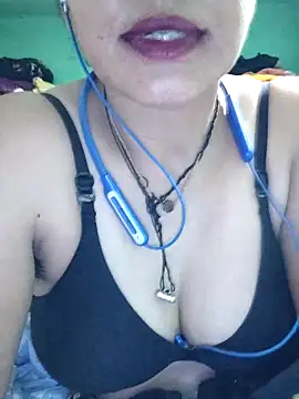 Snapshot of Piya_Bakshi chatting on May 30, 2026, 6:24 pm Piya Bakshi online show from May 30, 2026, 6:24 pm