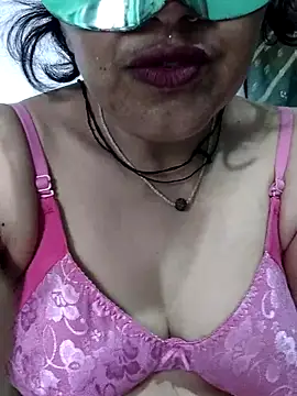 Snapshot of Piya_Bakshi chatting on May 15, 2026, 9:40 am Piya Bakshi online show from May 15, 2026, 9:40 am