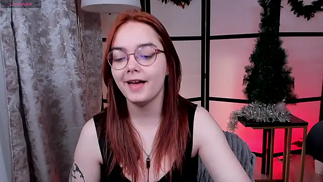 Lily  Evans online show from December 21, 2025, 3:41 am