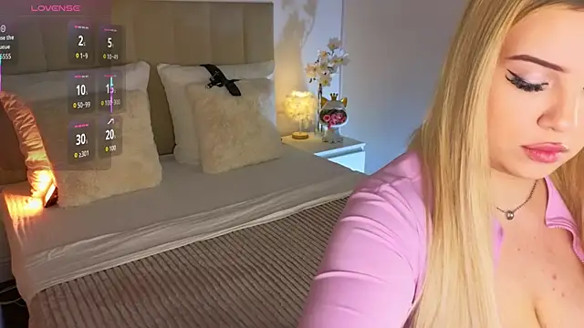 Snapshot of KilianaNoir chatting on November 30, 2025, 6:47 am KilianaNoir online show from November 30, 2025, 6:47 am