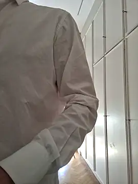 CuteDaddy92 online show from April 8, 2026, 12:28 pm