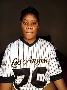 Snapshot of Emmylove-xr25 chatting on February 15, 2026, 7:13 pm Emmylove-xr25 online show from February 15, 2026, 7:13 pm