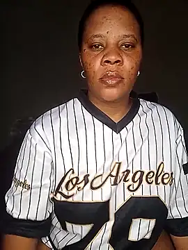 Snapshot of Emmylove-xr25 chatting on February 17, 2026, 6:27 pm Emmylove-xr25 online show from February 17, 2026, 6:27 pm