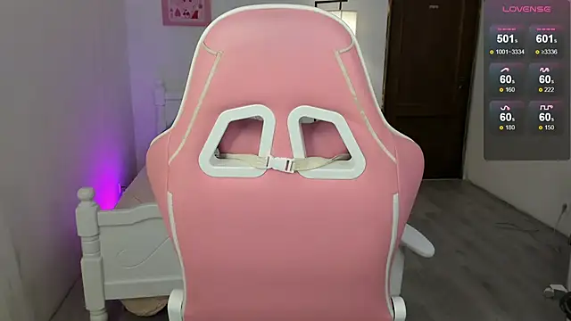 Snapshot of flame_tail chatting on November 22, 2025, 6:29 pm flame tail online show from November 22, 2025, 6:29 pm