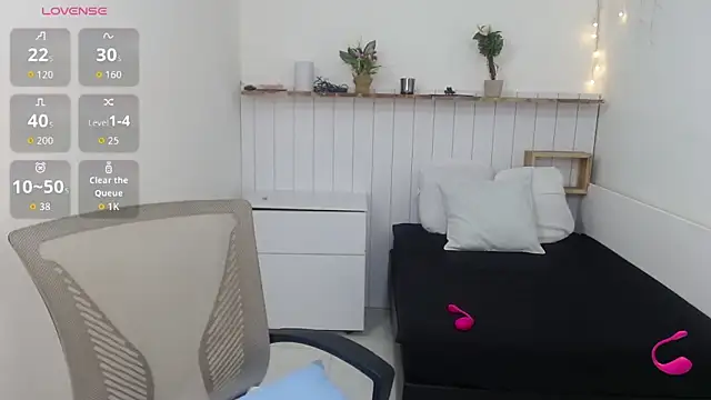 MariaVex online show from November 10, 2025, 8:25 pm