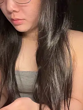 Lynn-122 online show from November 22, 2025, 4:28 pm