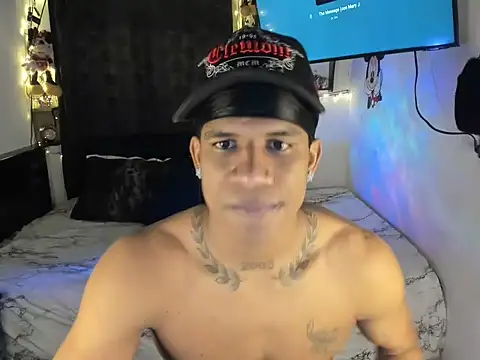 Snapshot of JUANBIGCOCK21CM chatting on July 21, 2026, 5:36 pm JUANBIGCOCK21CM online show from July 21, 2026, 5:36 pm