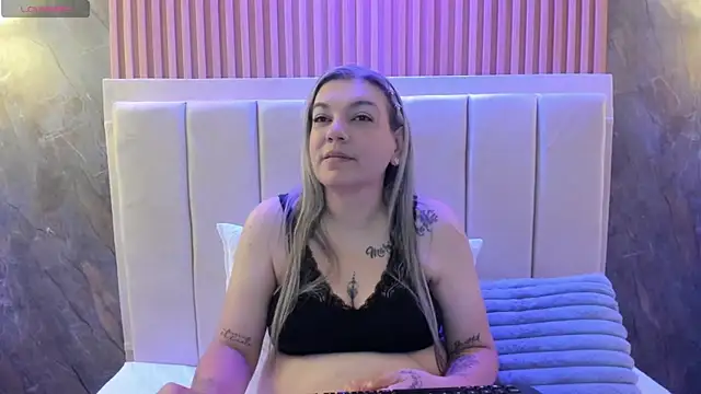 gala montes 30 online show from November 11, 2025, 6:36 pm