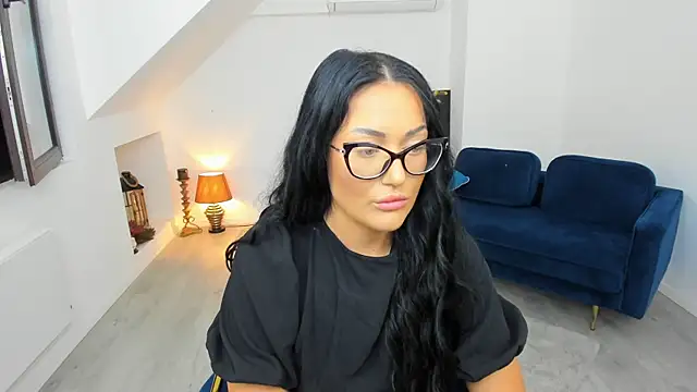 Snapshot of AnyaEvy chatting on November 27, 2025, 4:57 am AnyaEvy online show from November 27, 2025, 4:57 am