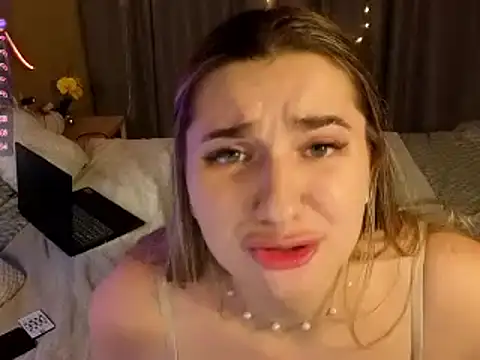 Snapshot of fc-Bella chatting on November 30, 2025, 6:41 pm fc-Bella online show from November 30, 2025, 6:41 pm