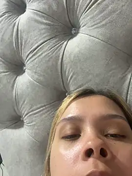 MelodySanz online show from March 13, 2026, 4:17 am