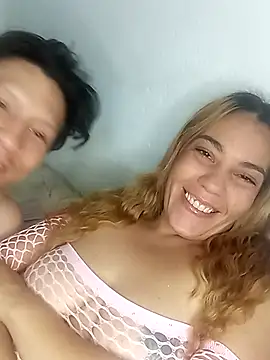 xXAndreyAndMariaXx online show from November 29, 2025, 4:51 pm