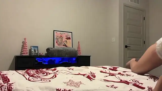 RosieCheeks  online show from November 8, 2025, 2:26 am