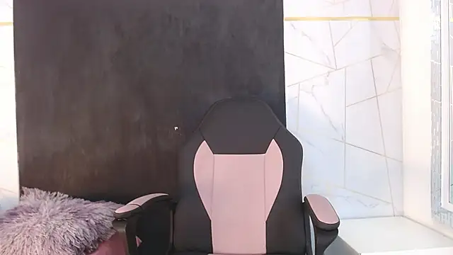 Sophie Walker17 online show from November 26, 2025, 7:25 pm