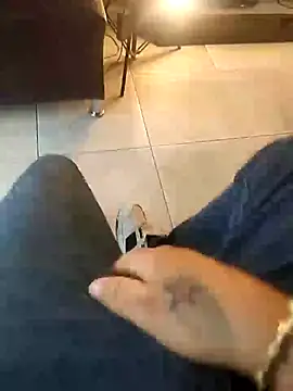 NestedReagent online show from February 11, 2026, 10:20 pm