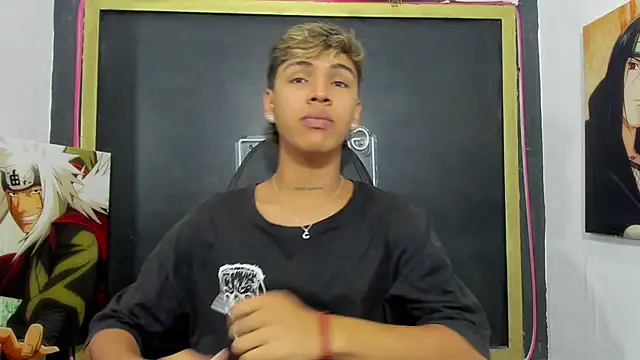 Snapshot of Timmy_Kiing_ chatting on December 5, 2025, 8:28 pm Timmy Kiing online show from December 5, 2025, 8:28 pm