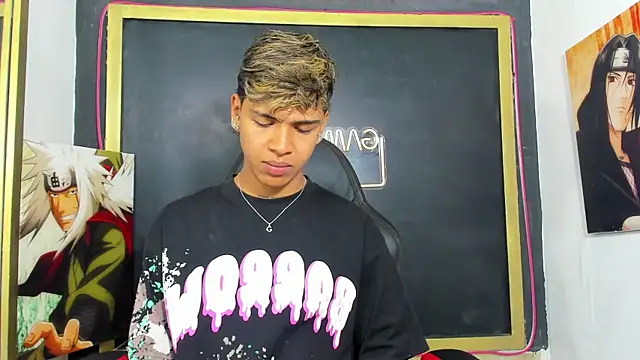 Timmy Kiing  online show from December 1, 2025, 9:26 pm