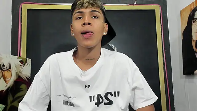 Snapshot of Timmy_Kiing_ chatting on December 18, 2025, 9:29 pm Timmy Kiing online show from December 18, 2025, 9:29 pm