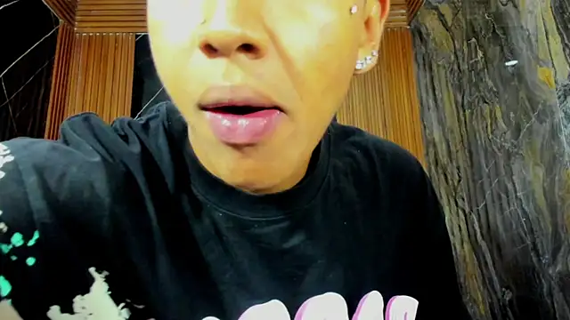 Snapshot of Timmy_Kiing_ chatting on January 11, 2026, 9:33 pm Timmy Kiing online show from January 11, 2026, 9:33 pm