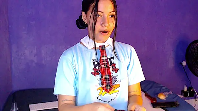 Snapshot of Patris204 chatting on November 27, 2025, 1:33 pm Patris204 online show from November 27, 2025, 1:33 pm