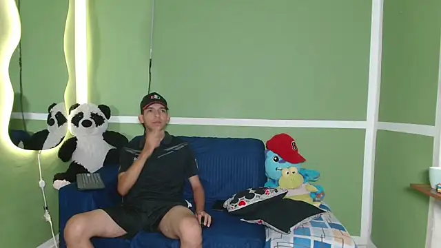 maxsexdick online show from November 18, 2025, 1:03 pm