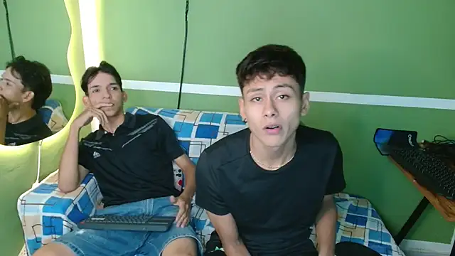 maxsexdick online show from November 13, 2025, 7:51 pm