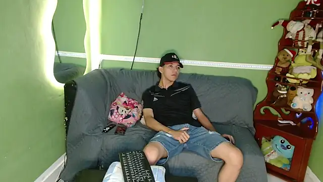 maxsexdick online show from November 28, 2025, 5:35 pm