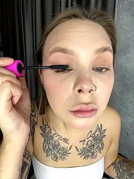 BbyAngelEyes online show from November 13, 2025, 10:35 pm