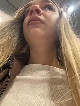 SashaCatt online show from March 29, 2026, 8:38 am