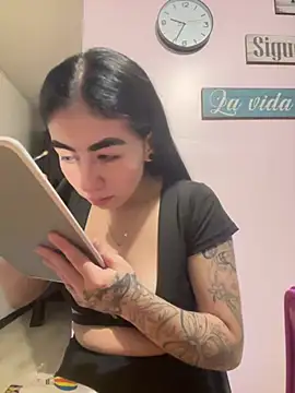 SCARLETT INK  online show from April 8, 2026, 2:35 am