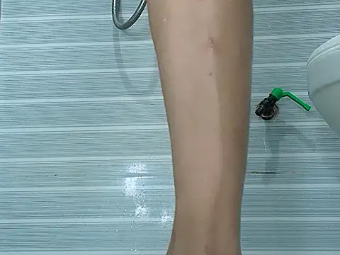 Tiny-122 online show from April 10, 2026, 11:50 am