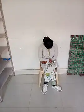 Snapshot of Sunita-collage chatting on November 19, 2025, 4:45 am Sunita-collage online show from November 19, 2025, 4:45 am