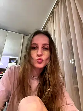 oceaneyes lilu online show from November 25, 2025, 9:59 pm